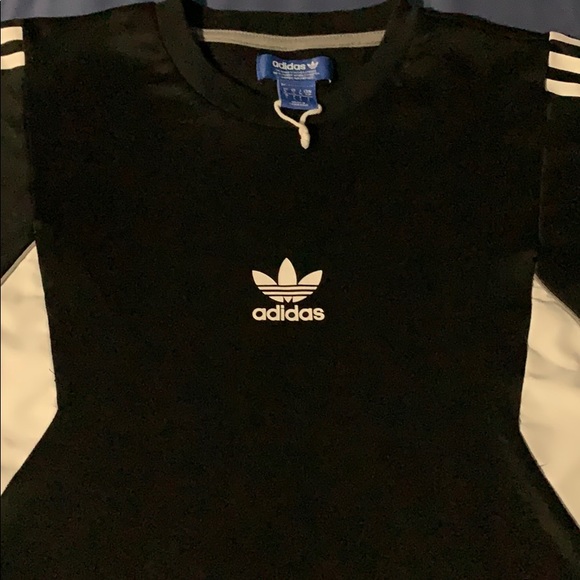 ADIDAS ORIGINALS T-Shirt. - Picture 3 of 6